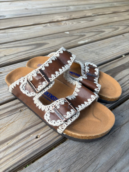 BEACHY BIRKENSTOCKS