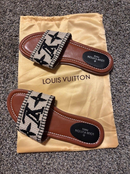ELVEE SANDALS