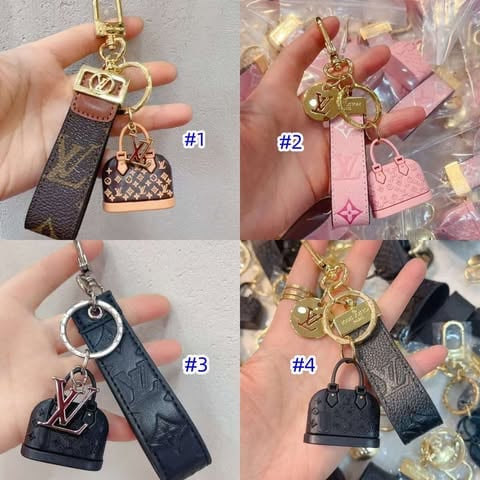 PO- ELVEE KEYCHAIN WITH MINI PURSE 👜