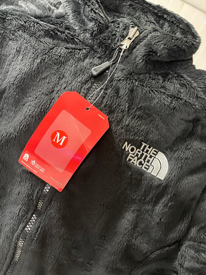 IN STOCK— FUZZY NORTH FACE JACKET: YOUTH MEDIUM 8/10