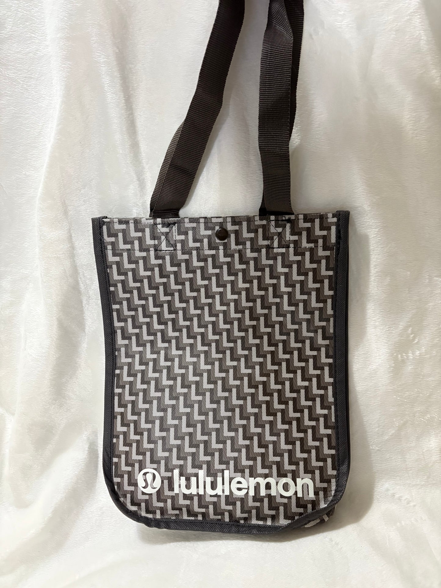 IN STOCK— LULU🍋 REUSABLE BAG : SMALL